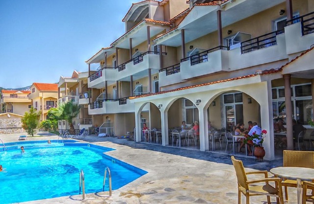 Rachoni Resort