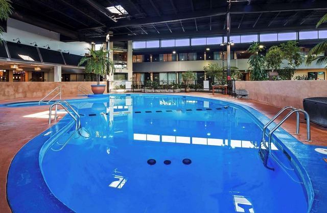 Radisson Hotel Montreal Airport