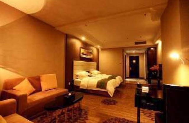 Ramada Linyi North