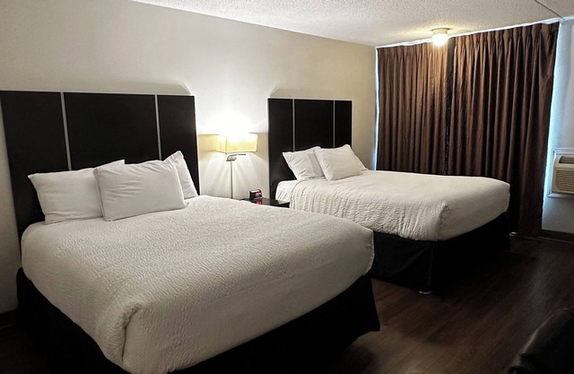 Ramada Plaza by Wyndham Niagara Falls