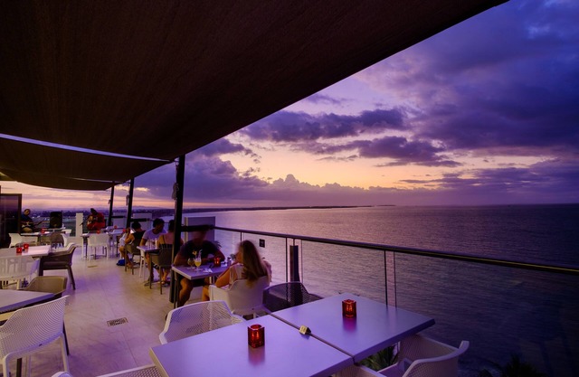 Ramada Suites by Wyndham Wailoaloa Beach Fiji