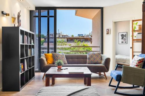 Ramat Hasharon Duplex Rooftop Oasis by Sea N Rent