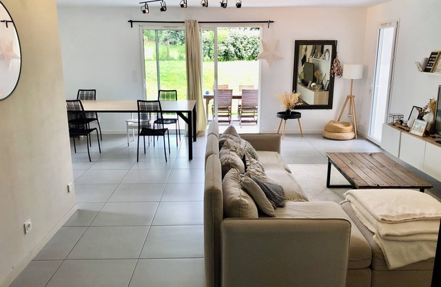 Recent family home in the heart of the Basque Country