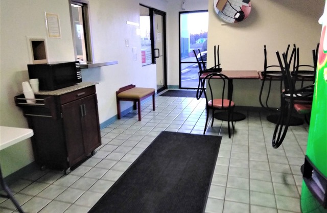Red Carpet Inn Jeffersonville
