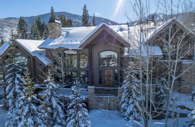 Red Pine Estate Ski-in Ski-out masterpiece in Canyons Village at the Park City Mountain Resort. Amazing access (30 seconds away by ski's) to the new Sunrise Gondola (10-person). Set to open for the 2025/2026 ski season.