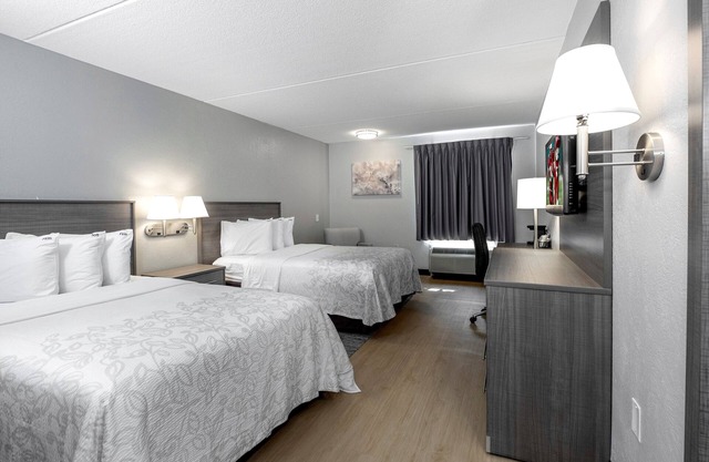 Red Roof Inn PLUS+ Boston - Mansfield/Foxboro