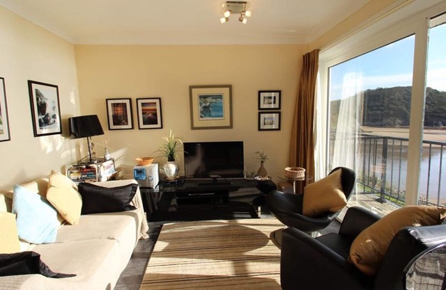 Redcliffe Apartments C