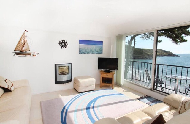 Redcliffe Apartments K