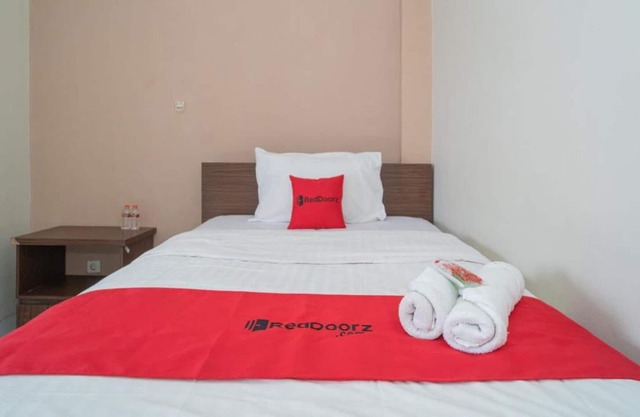Reddoorz Plus @ Pelita Guest House