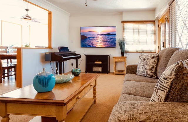 Redondo Beach House Close to LAX/Sofi/Forum/Beach/Restaurants