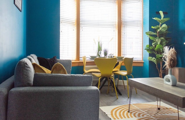 Refreshing Modern Apartment in Renfrewshire