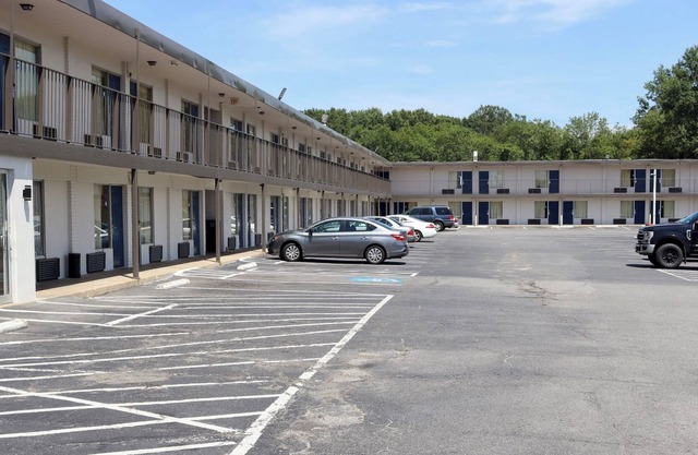 Regal Inn