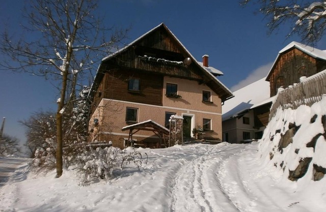 Reitbauernhof Ferner - Double room with shower, WC