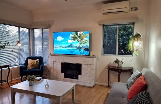Relax in a cozy house,BBQ,10 mins from the beaches