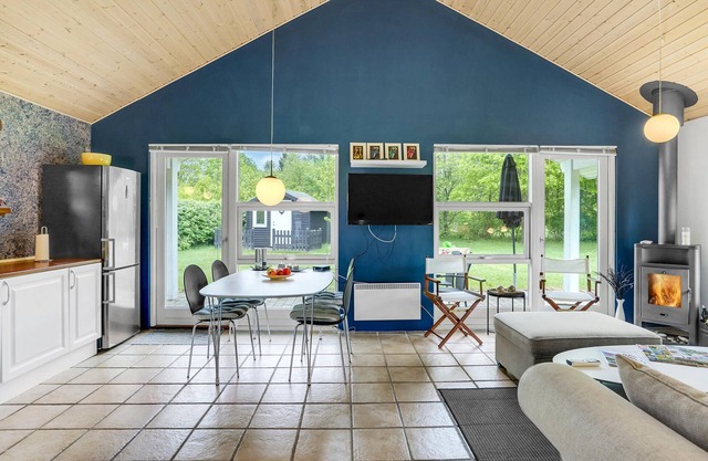 Relaxed atmosphere surrounded by soothing greenery.