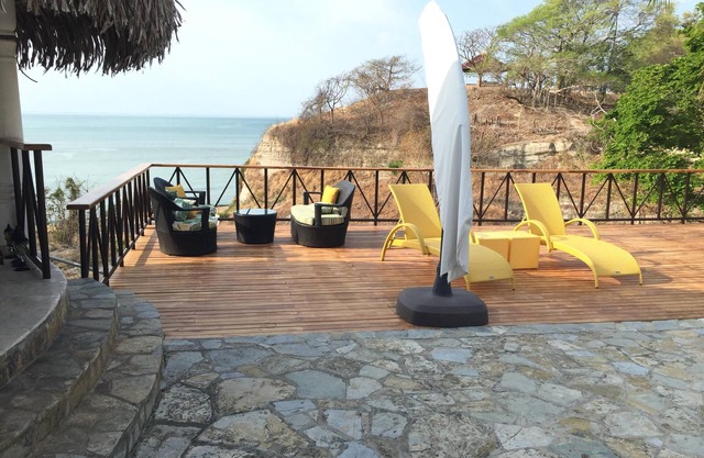 Relaxing, Beautiful and Amazing Ocean view you will be absorbed in the peace