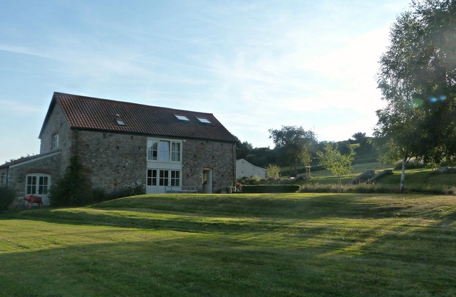 Relaxing Eco Retreat, Epic Views & Countryside Walks
