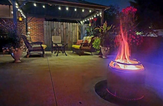 Remodeled modern & loaded, firepit, kid friendly