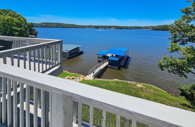 Remodeled panoramic lake view home w/dock, trailer parking
