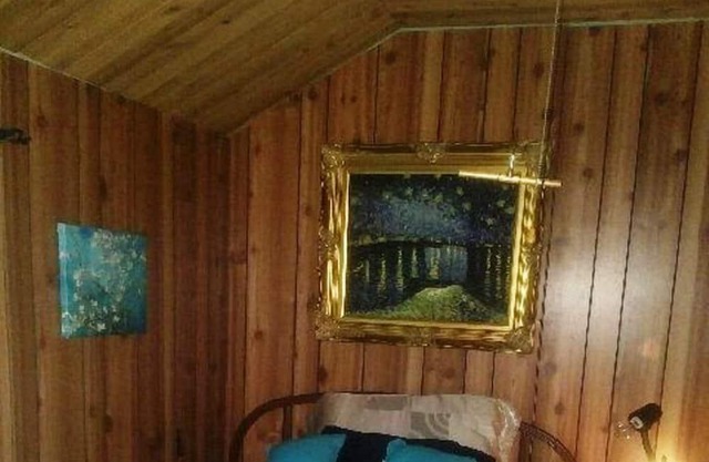Renovated Cottage Across from Lake- Use of Kayaks, Highlands