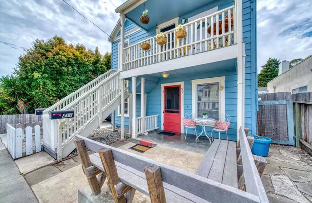Renovated cozy beach home just steps away from the beach!