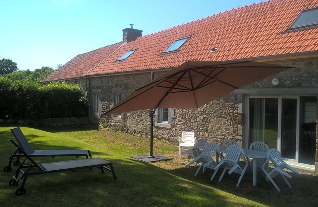 Rent a cottage in Saint Malo de la Lande (4 km from the sea).