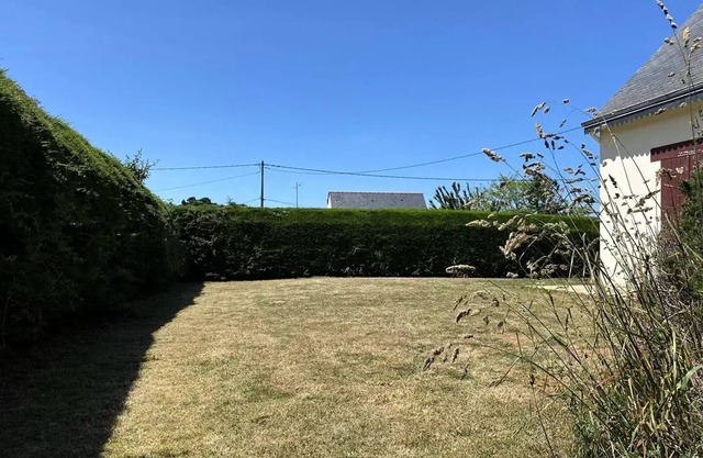 Residence 677-lamballe-armor - House of 104m2 with large enclosed garden.