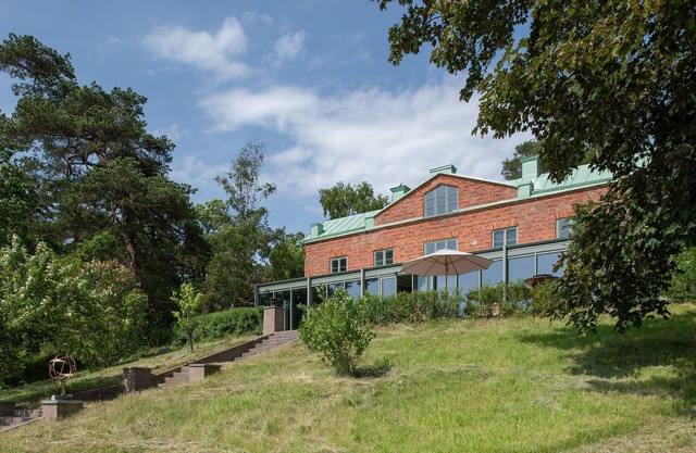 Residence Allsjönsro, lakefront property in Vaxholm