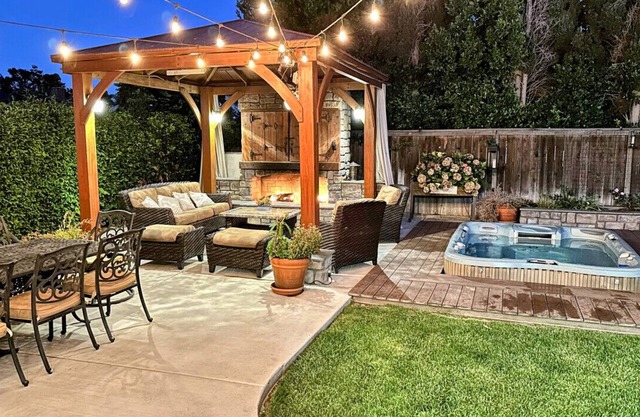 Retreat: Disney★Pools★Hot Tub★Gardens★Pergola★Games★BBQ