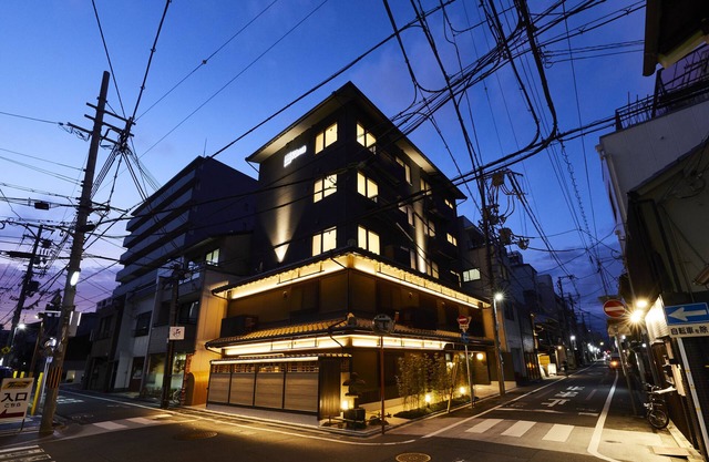 Rinn Shijo Nishinotoin