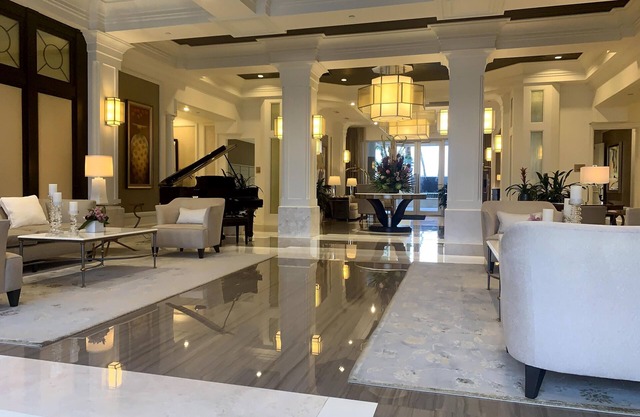 RITZ Riviera Beach SUN & SAND, GUEST SUITE, GYM, Pool, BBQ, HT, SUN SETS PB FL