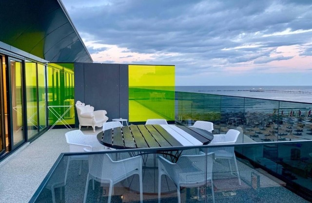 RIVA Mamaia Aparthotel