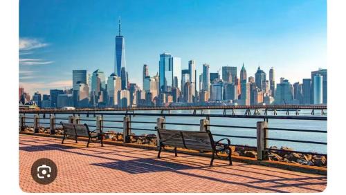 RiverEdge Apt Gateway20Mints FromTime SquareNYC