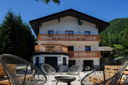 RMG Roses Apartments