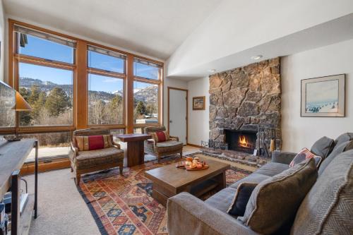 RMR: Wheatgrass 2222 Condo in The AspensWilsonWY