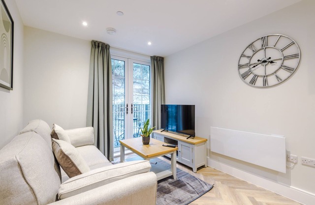 Rock Mill | Deluxe 1-Bed with Private Balcony
