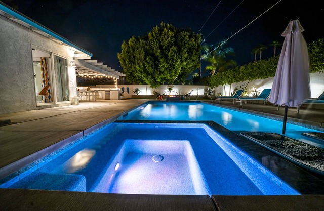Rock n Relaxation ~ Private Oasis in Palm Springs