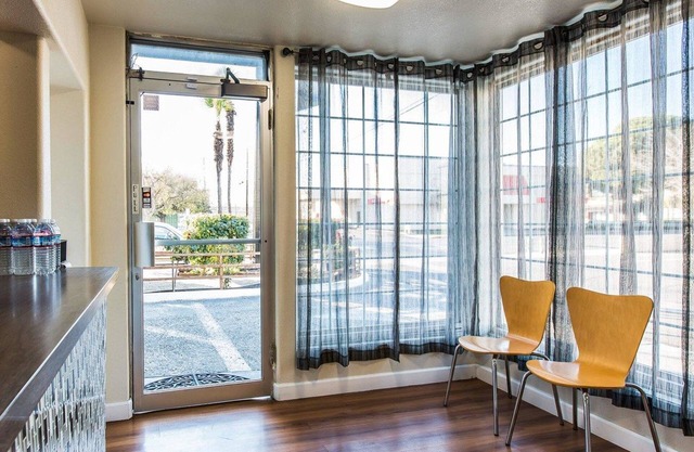 Rodeway Inn Downtown Hanford