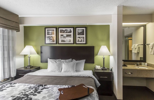 Rodeway Inn Knoxville North