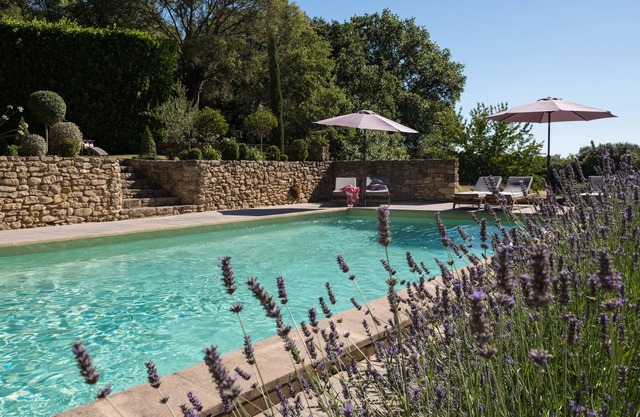 Romantic gite located in a quiet hamlet near Uzès.