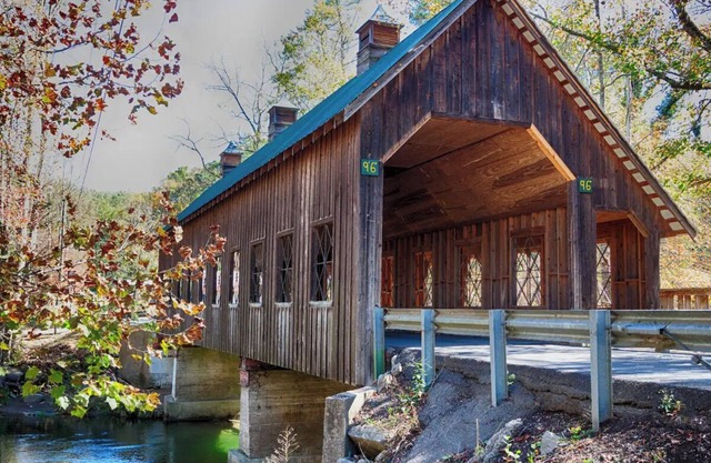 Romantic 1BD Condo w/Grill! Near CREEK + Dogs OK!