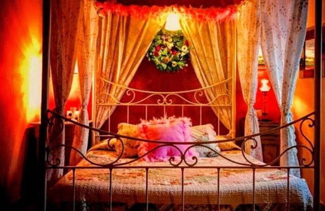 Romantic getaway to Cuenca at La Quinta de Malú