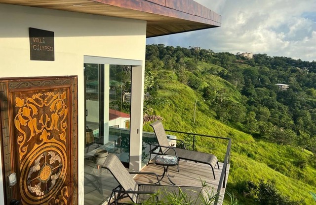 Romantic Ocean View One bedroom Villa