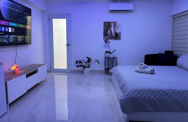 ROMANTIC RETREAT
