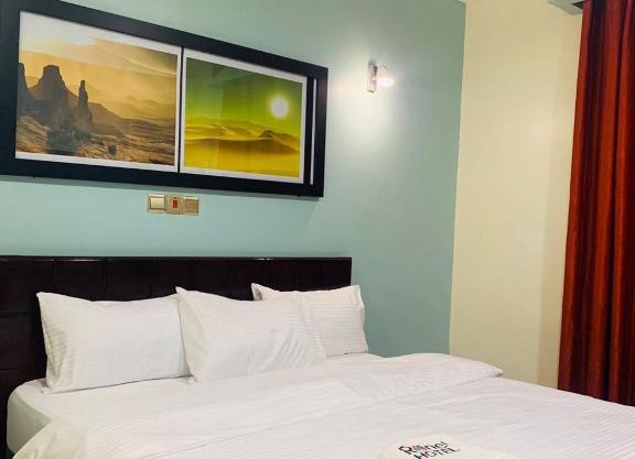 Ronel Hotel