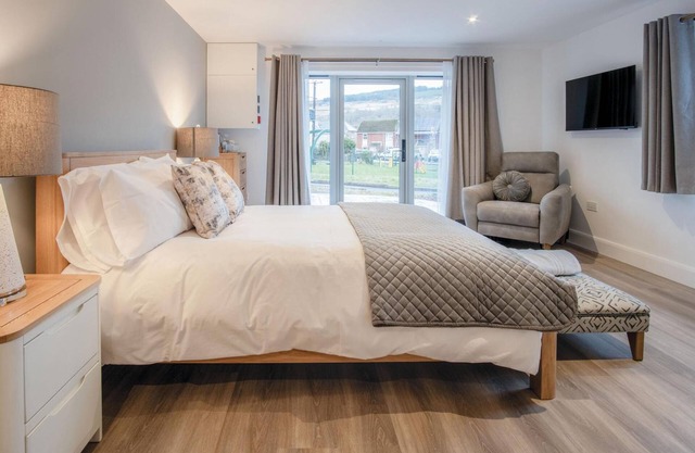 Room 2 - The Sleeping Giant - Pen Y Cae Inn