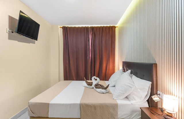 Room '7A 6' with Wi-Fi and Air Conditioning