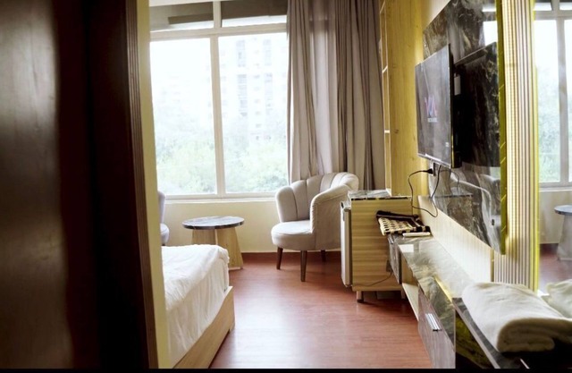Room For Rent in f-10 Islamabad - HOTEL SMART STAY