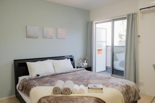 Room near Korea Town and Osaka Expo