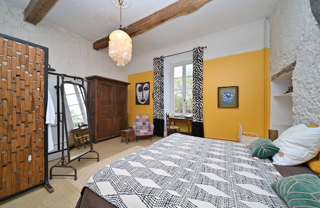 Room 'Ufri' with Shared Pool, Shared Terrace and Wi-Fi
